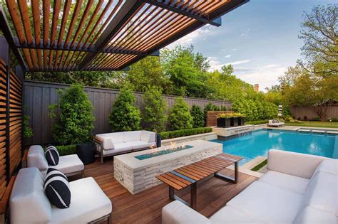 Inspiring Fire Pit Ideas To Create A Fabulous Backyard Oasis Modern Pools Modern Backyard