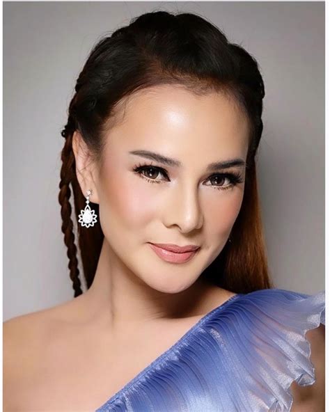 Profil Dan Biodata Astrid Tiar Presenter Rising Star Indonesia Dangdut Portal Jember