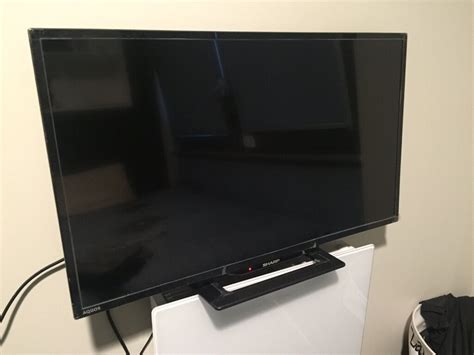 The tv sharp 32 inch are loaded with the latest innovations and technologies to incorporate a broad range of desirable features. 32 Inch SHARP AQUOS LC TV | in Old Street, London | Gumtree