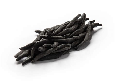 Pasta fresca al nero di seppia. Strozzapreti casarecci al nero di seppia - Pasta Fresca Polini