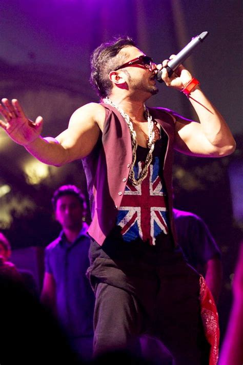Photos 25000 Fans Shout Yo Yo For Rapper Honey Singh Missmalini