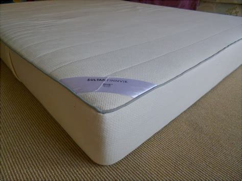 Wir von ikea helfen dir, die richtige matratze für deinen schlafstil zu finden! Ikea Sultan Finnvik Memory Foam Mattress Review | AdinaPorter