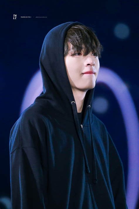 Bts soldier field day1 bts amino. [HD] 190511 SPEAK YOURSELF in Solider Field #TAEHYUNG ...