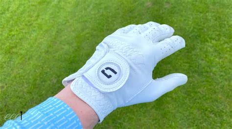 Which Hand Do You Wear Golf Glove On And Why Eee Golf