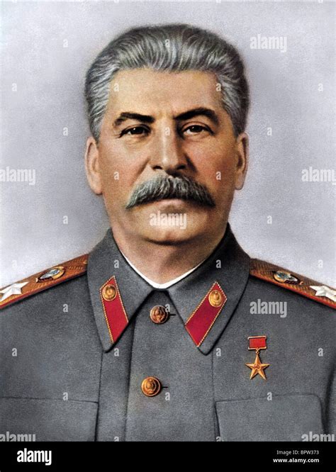 Photo Joseph Stalinmilitary Uniformbolshevikleaderpremiersoviet