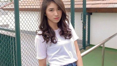Sosok Shani Indira Natio yang Raih Posisi Center di Single ...