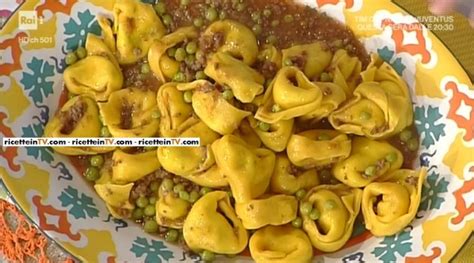 La Prova Del Cuoco Ricetta Tortelloni Con Rag Di Piselli Di