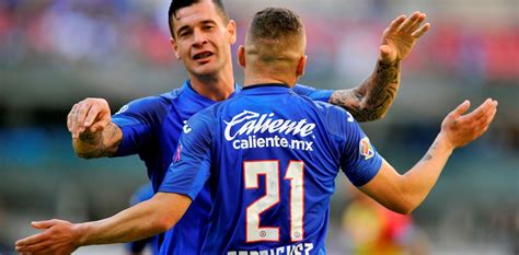 Por 26% para el empate y tan solo un 19% para los xolos de tijuana, todo esto de acuerdo con google. EN VIVO | Cruz Azul - Santos Laguna: horario y dónde ver ...