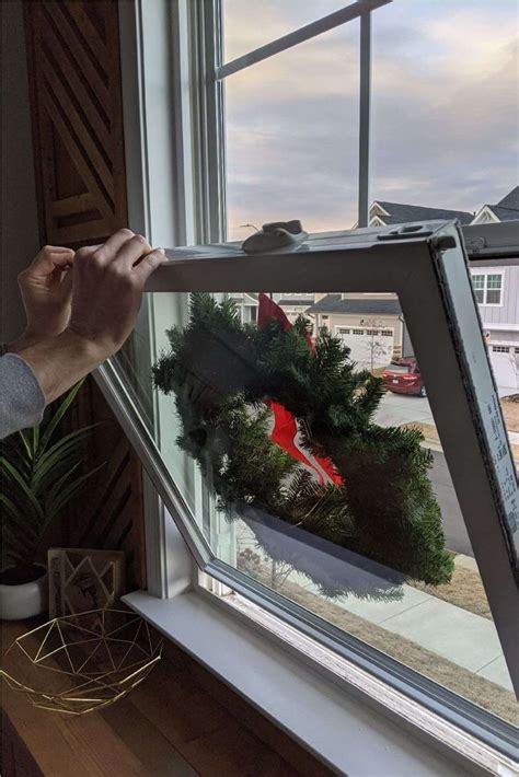 How To Hang Christmas Wreath On Outside Window