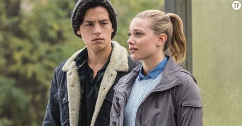 Suddenly, betty's wild manners start to get out of control. Riverdale saison 2 : Betty et Jughead vont-ils se remettre ...