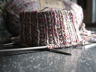 View the full blog post: Ravelry: Seed-Stitch Ribbing pattern by Charlene Schurch
