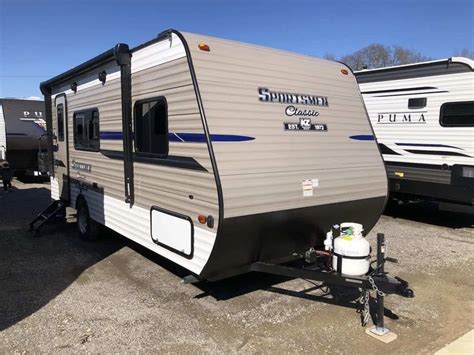 7 Best Bunkhouse Travel Trailers Under 30 Ft 2021 In 2021 Bunkhouse