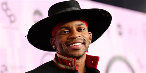 Jimmie Allen Dropped By Label Estranged Wife Alexis Gale Files For Divorce After Sexual Assault