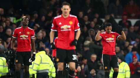 Latest updates and commentary for the premier league clash. Everton 0 - 2 Man Utd - Match Report & Highlights