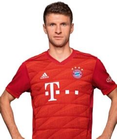 Read thomas müller from the story facts about football players by adorablehemmingss (luke ❤️) with thomas müller is anything but the typical modern footballer: 1. Bundesliga: Watschn für Müller, Kater für die Bayern ...
