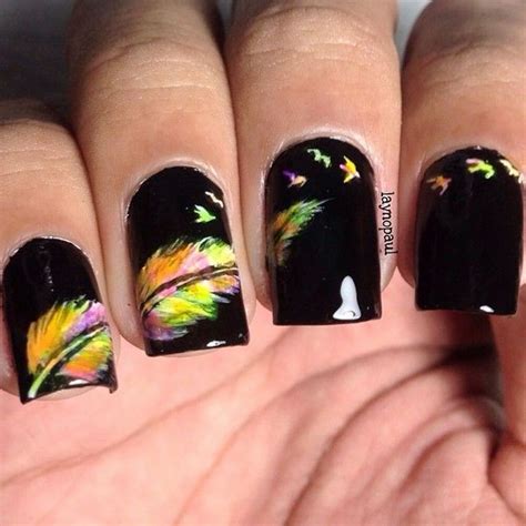 40 Pretty Feather Nail Art Designs And Tutorials Noted List