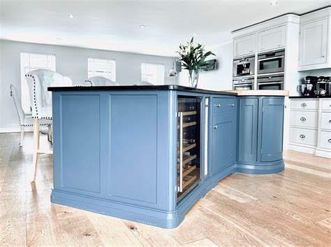 Here are our favourite farrow & ball blue paint colors. Kitchen island hand painted in Farrow & Ball 'Stiffkey ...