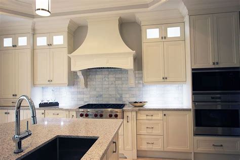 Toronto Thornhill Custom Classic Kitchen Design Kitchen Cooker Hood