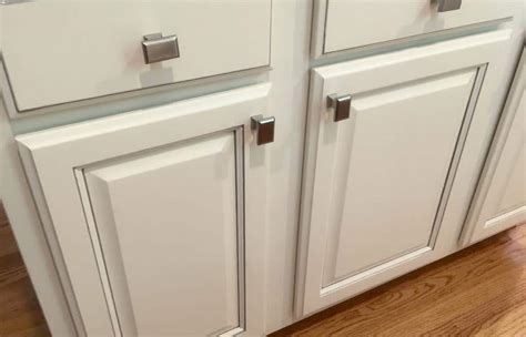 But not when what you see through those doors is unsightly. Steely Gray Pinstripe - 2 Cabinet Girls