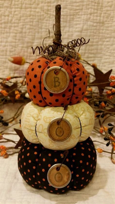 Primitive Halloween Fall Stacking Pumpkins Sitter Ornie Decoration