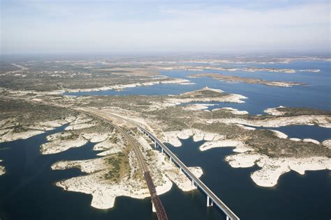 Lcra's water service area includes roughly the lower 600 miles of the river from the hill country to the texas gulf coast. Disappearing Rio Grande | The Texas Tribune