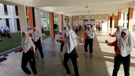 Pendidikan jasmani dan pendidikan kesihatan Pergerakan Berirama PJPK Tingkatan 3 - YouTube