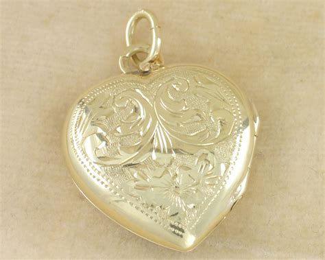 Vintage 14k Gold Heart Locket Pendant Hand Engraved Flowers 585