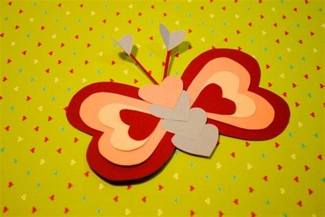 Fun, simple pencil and paper games will keep kids occupied at the restaurant, doctor's office, in the car, on rainy days and more. With just a few different sizes of construction paper ...