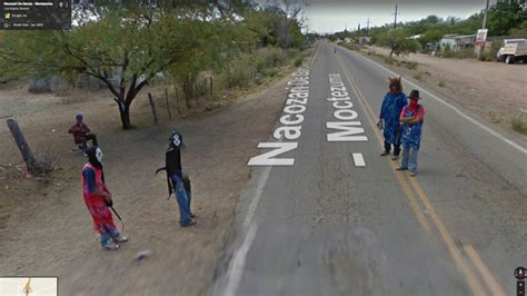 Adding placemarks and lines to google earth. Grusel auf Google Maps: Halloween-Horror-Bilder ...