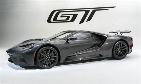 Ford Gt 2020 Ford Gt Gets Striped In Carbon Fiber And Readied For