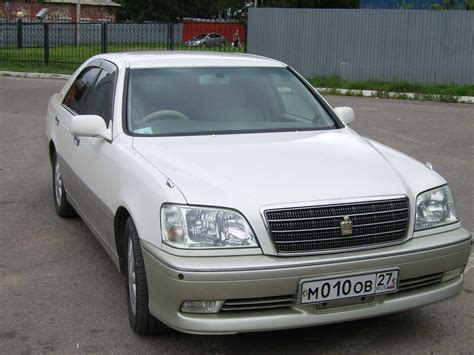 С японии фото, цена во владивостоке, фото, пробег модель: Used 2002 Toyota Crown Photos, 3000cc., Gasoline, FR or RR, Automatic For Sale