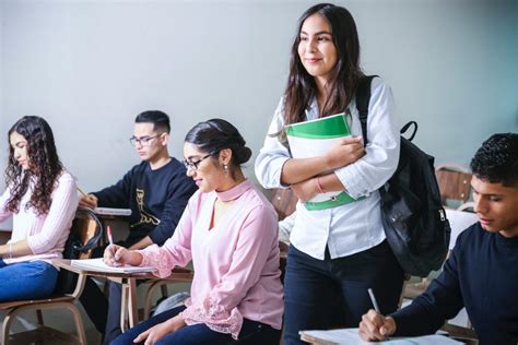 There's a delay of up to 30 minutes but that's instant compared to other available options for selling bitcoins. How do I sell my textbooks online in Canada? - BookSeeker.io