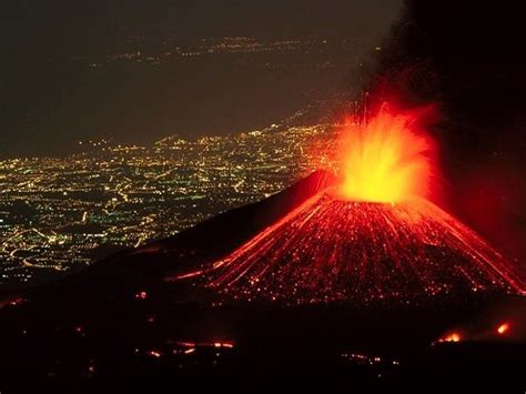 Top 12 Most Dangerous Active Volcanoes In The World Etna Etna