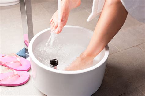 Is Soaking Your Feet In Hot Water Every Day Is It Health Preservation