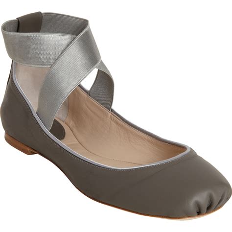 Chloé Crisscross Ankle Strap Ballet Flat In Gray Grey Lyst