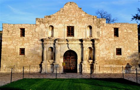 The Alamo In San Antonio Texas Encircle Photos