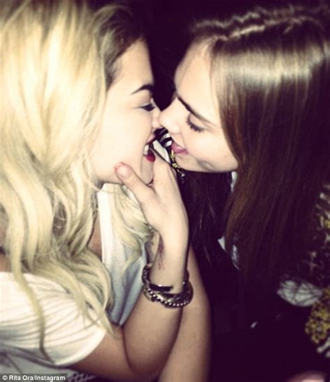 Miley Cyrus Touches Tongues With Supermodel Cara Delevingne In Racy Instagram Snap Daily Mail