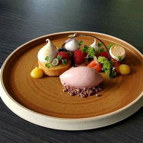Fine dining dessert, strawberry ice cream, poppy seed mousse. Dessert Plating … | Fine dining desserts, Dessert plating