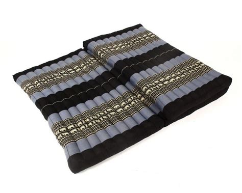 This foldable mattress is ventilated and specially designed to keep you cool throughout the night. Leewadee Large Foldable Thai Mattress, 82x46x3 inches ...
