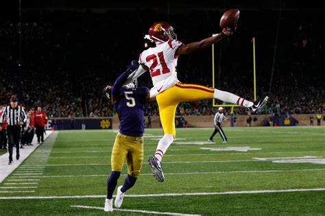Usc Wr Tyler Vaughns Revisited His Backyard Roots For His Senior Season