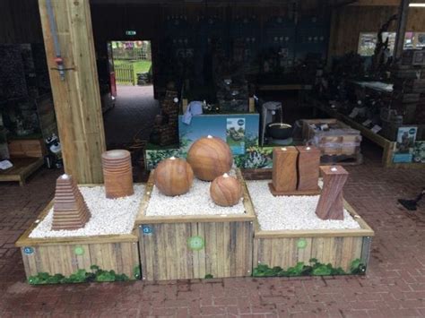 Градински фонтани, кашпи, пейки за вашата стилна градина. British Garden Centres looking for sales to flow from in ...