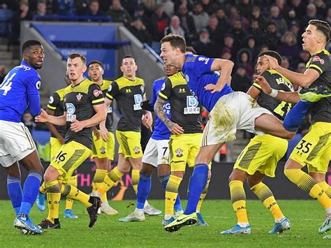 Youri tielemans ยูรี ตีเลอมันส์ คือนักฟุตบอลชาวเบลเยียม. เลสเตอร์ ซิตี้ v เซาแฮมป์ตัน ผลบอลสด ผลบอล พรีเมียร์ลีก