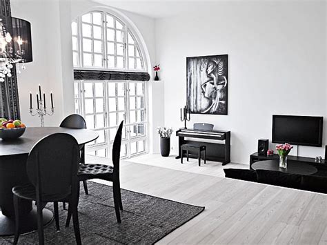 Elegant Black And White Interior Duplex