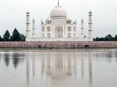 The Most Beautiful Monument Of India The Taj Mahal Agra Uttar