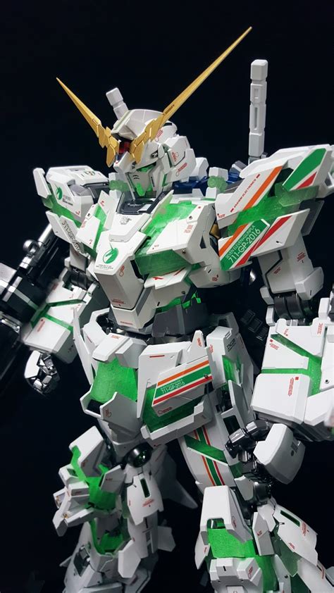 Painted Build Pg 160 Unicorn Gundam 7 Eleven Colors