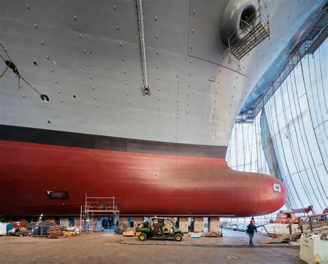 How Giant Ships Are Built The New York Times