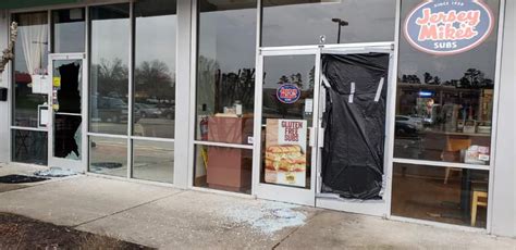 939 jersey mikes jobs hiring near me. Break-In Reported at Jersey Mike's, Bangkok 54 Restaurants ...