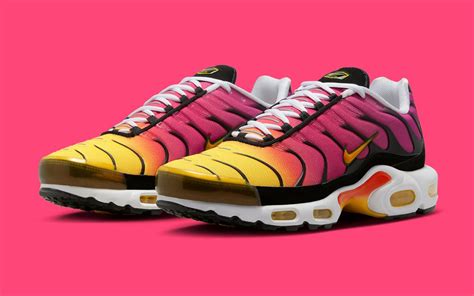 Nike Air Max Plus Og ‘rainbow Dx0755 600 Sneaker Style