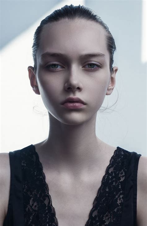 Sofia Steinberg Avant Models 顔 人物写真 女の子