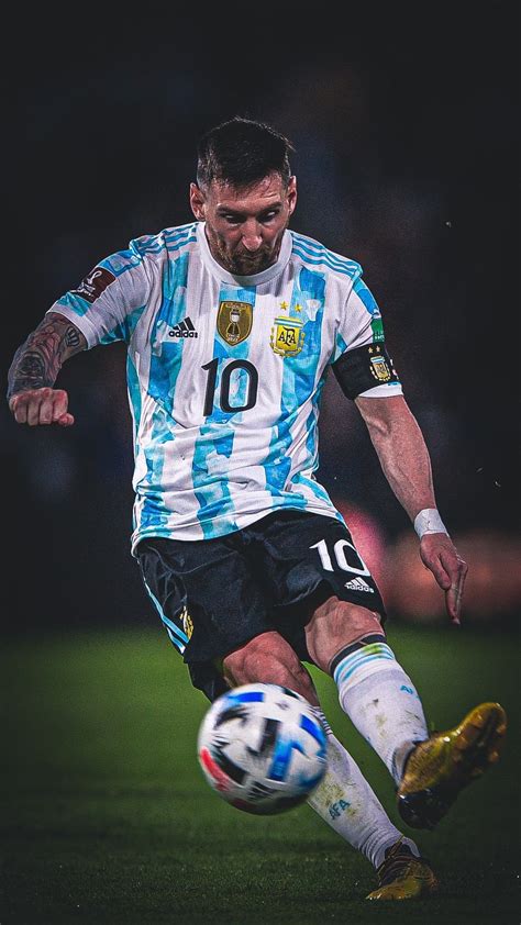 Lionel Messi In Argentina Jersey Wallpaper Download Mobcup